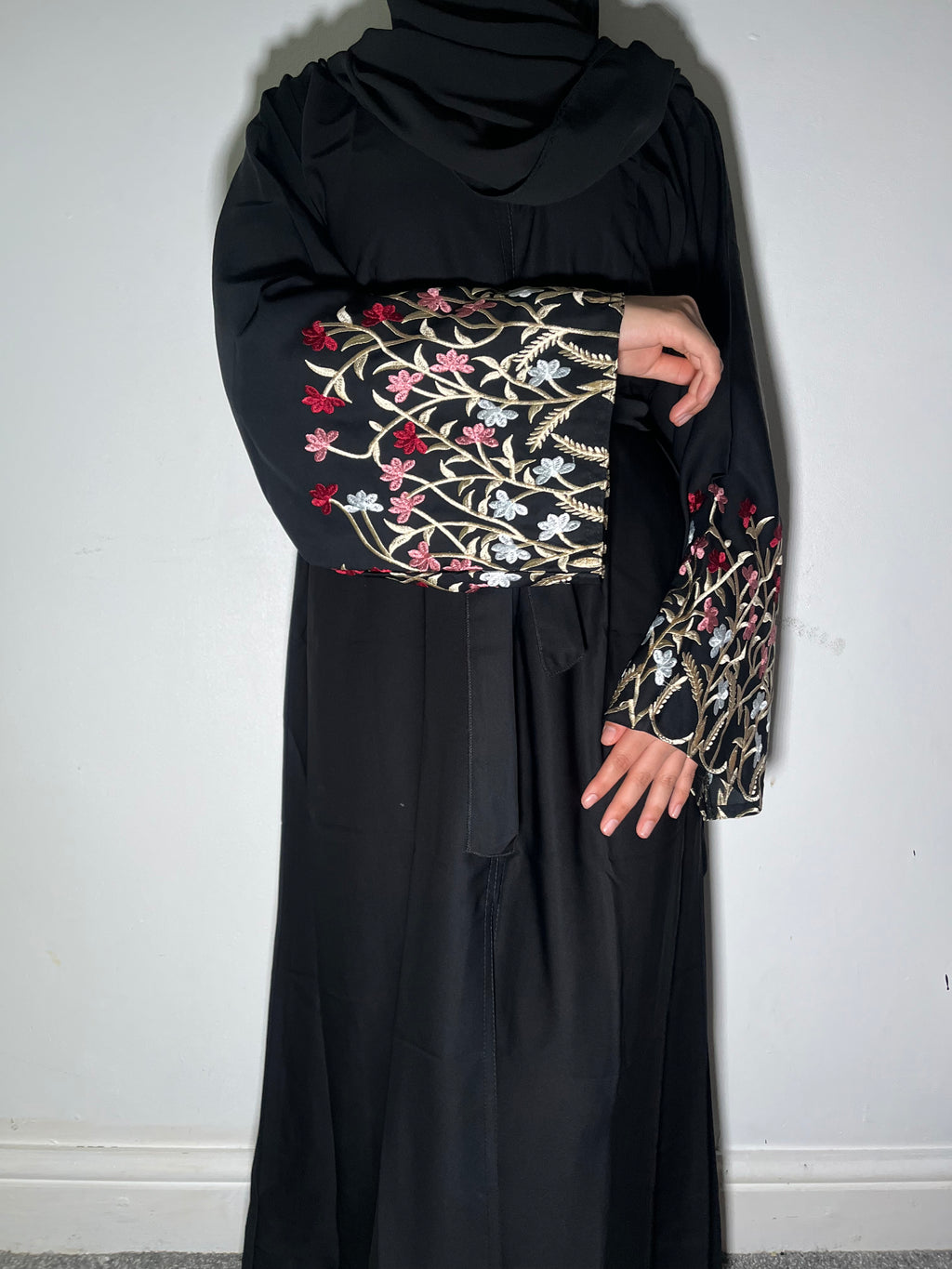 Yusra Abaya - 3 Piece Embroidered Open Abaya with Snap On Buttons for Women