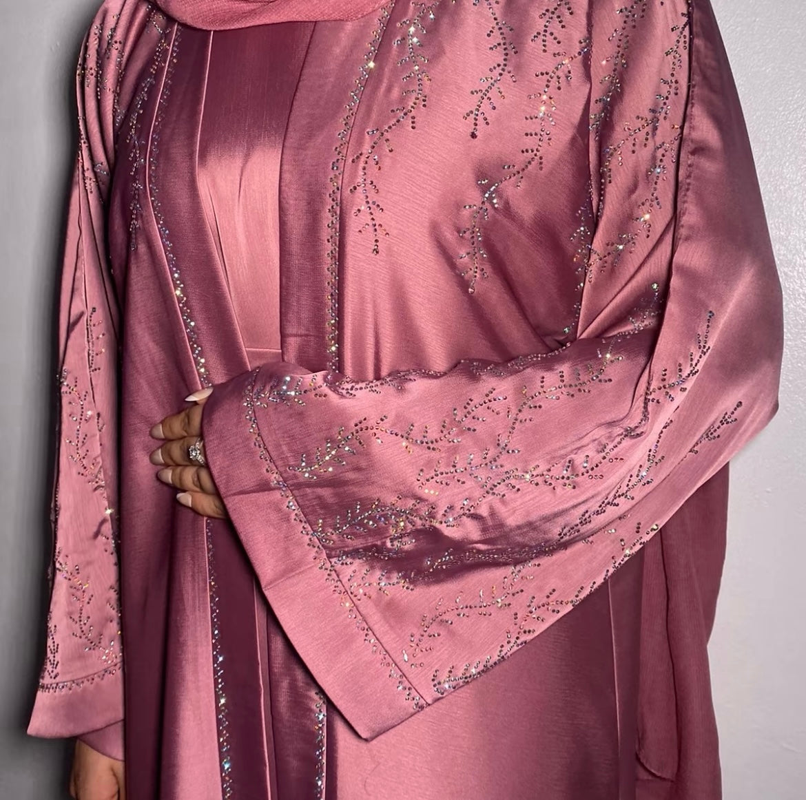 Marwa Abaya with Rhinestone Gems Sleeves Shoulders Back - 4 Piece Set