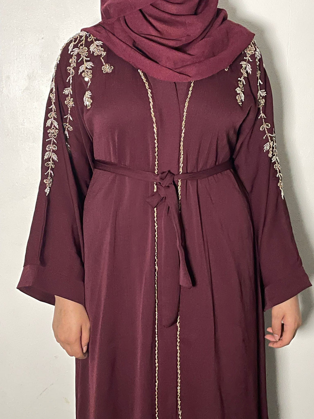 Rida Abaya with Intricate Gold & Silver Embellishments Elegant Design for Any Occasion Black Abaya with Floral Emblishment