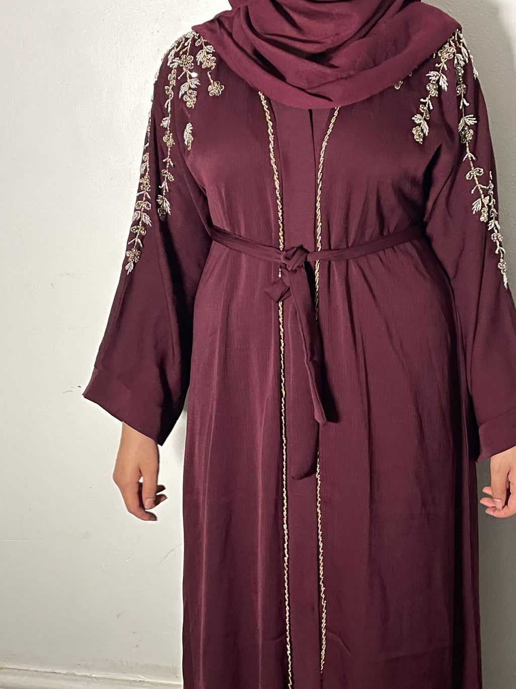 Rida Abaya with Intricate Gold & Silver Embellishments Elegant Design for Any Occasion Black Abaya with Floral Emblishment