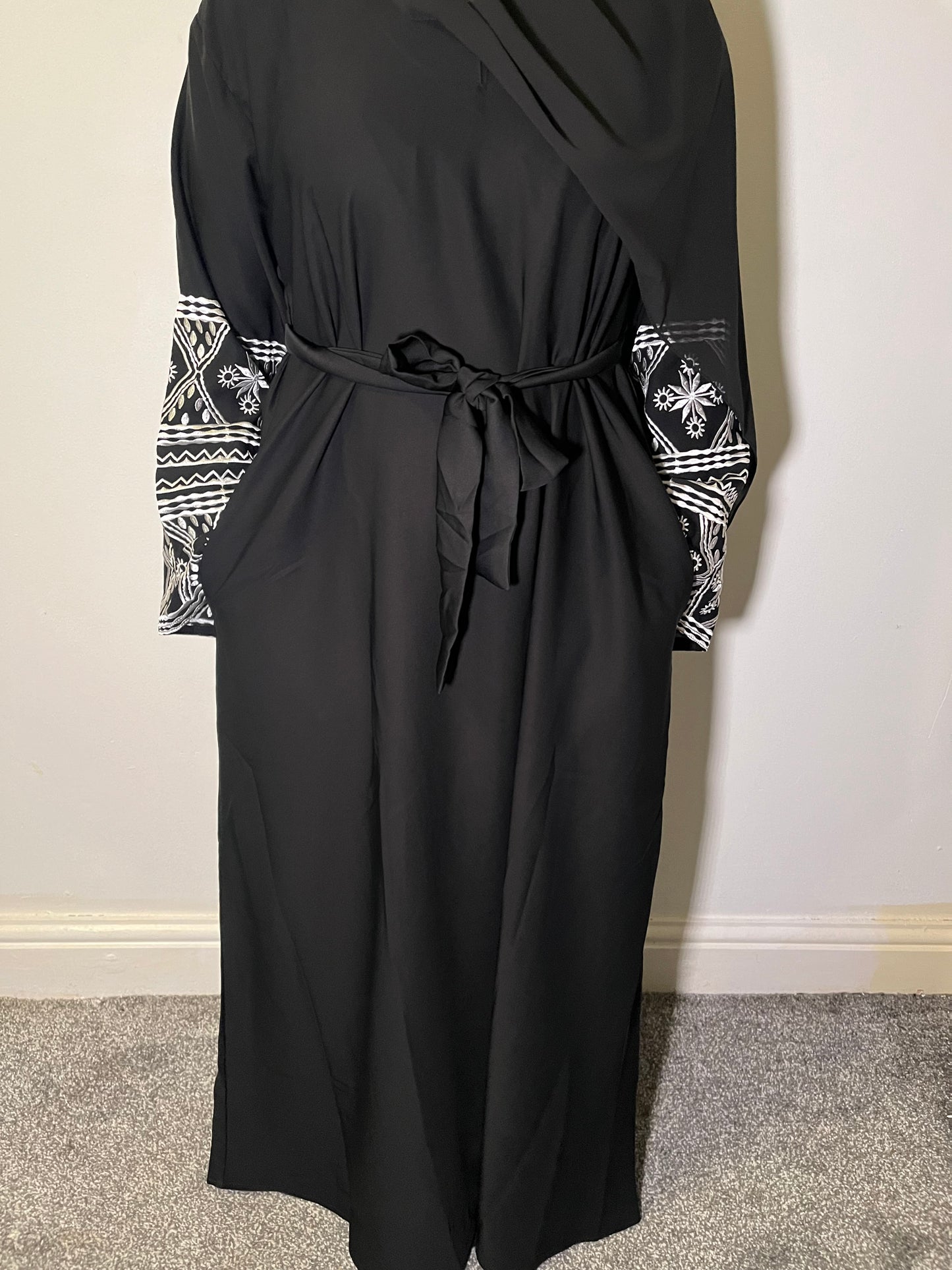 Safa Abaya Embroidered with pockets