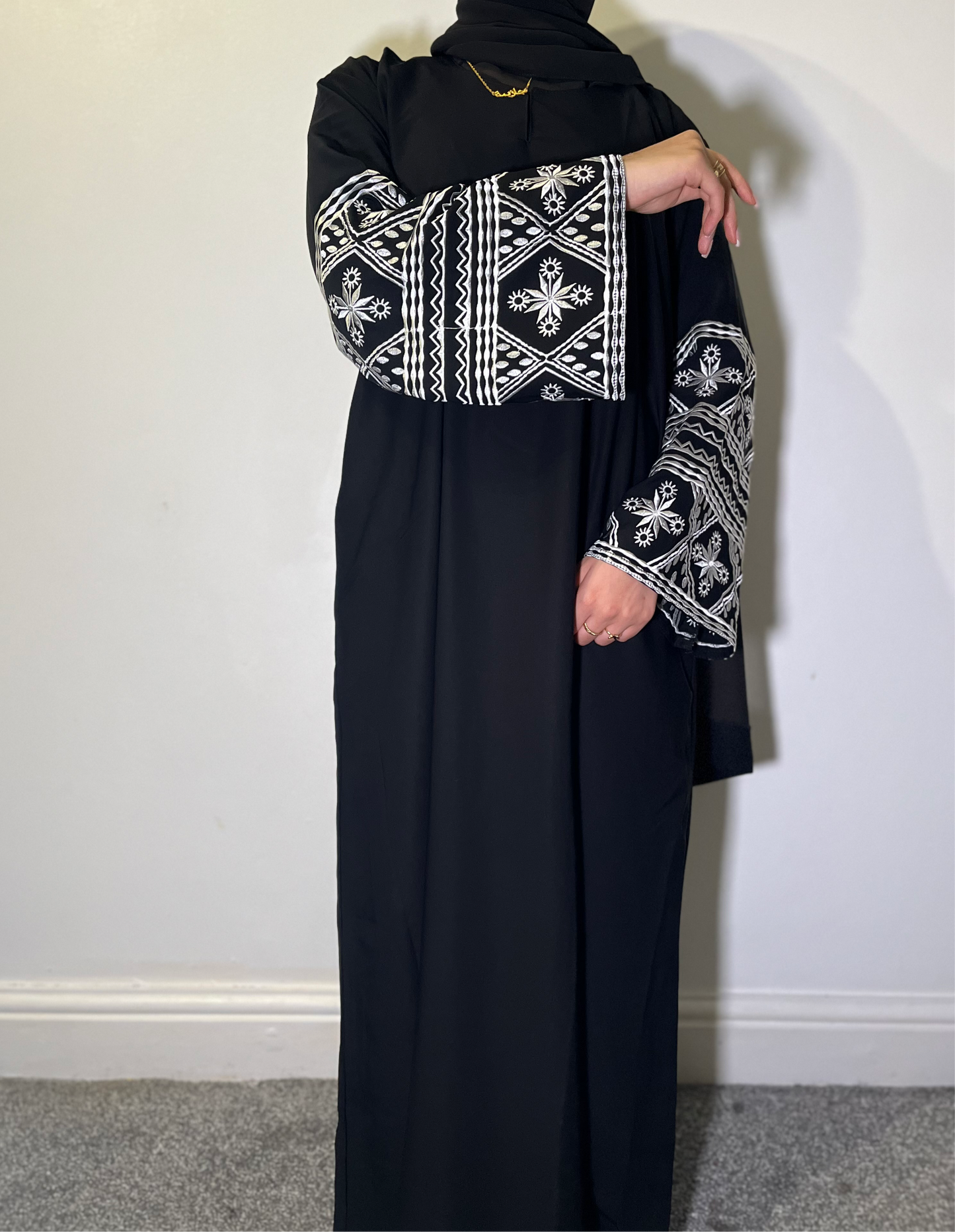 Safa Abaya Embroidered with pockets