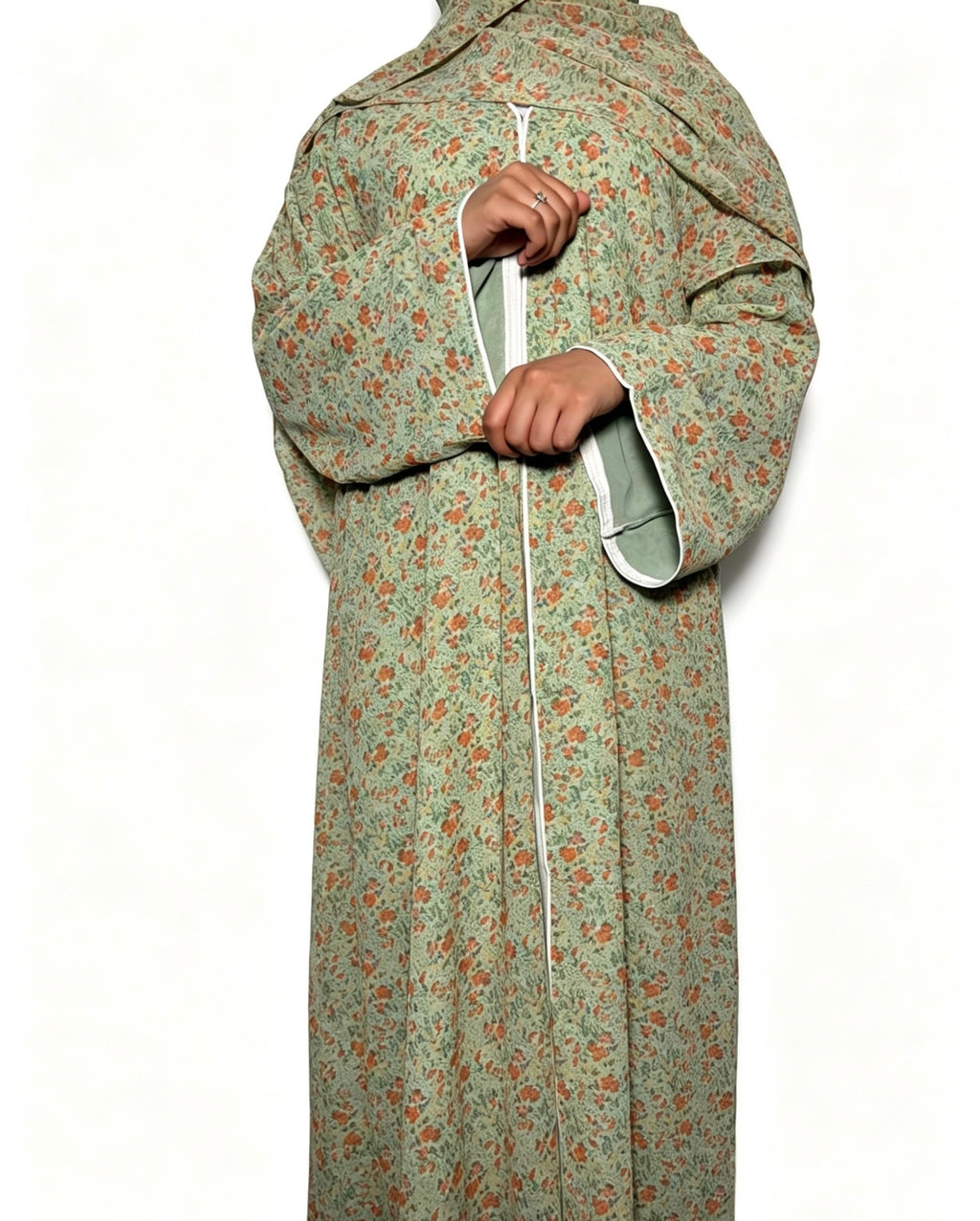Aliyah Abaya