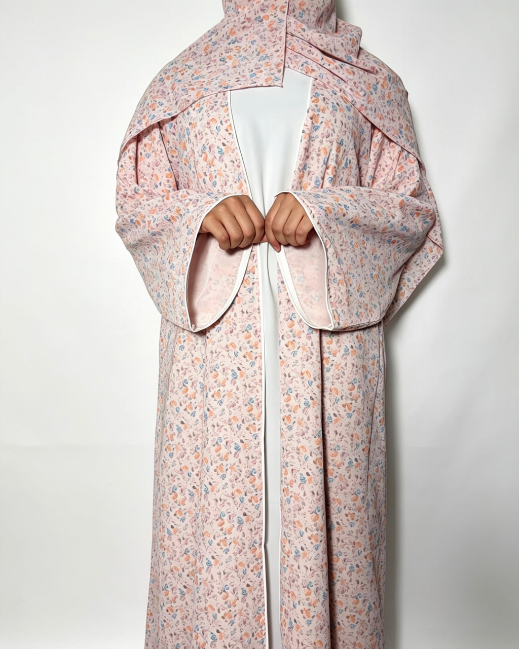 Aliyah Abaya