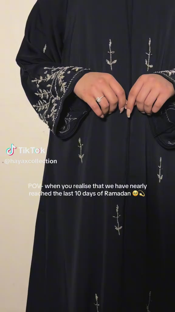 Dina Abaya