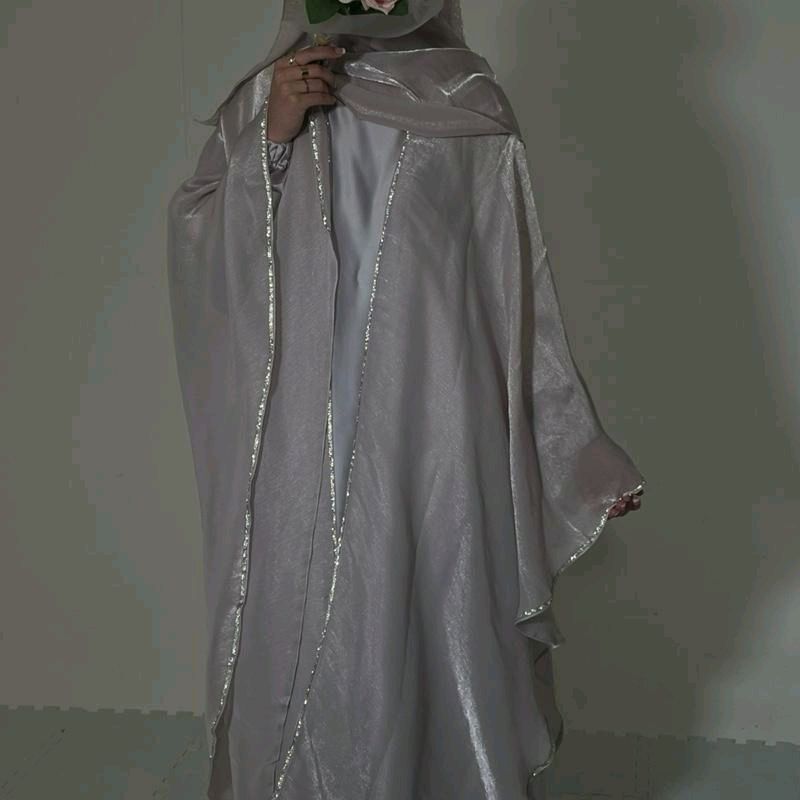 Noor Abaya